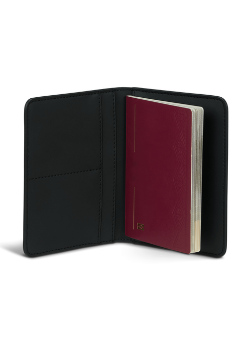 Lipault Lost In Berlin Passport cover Czarny