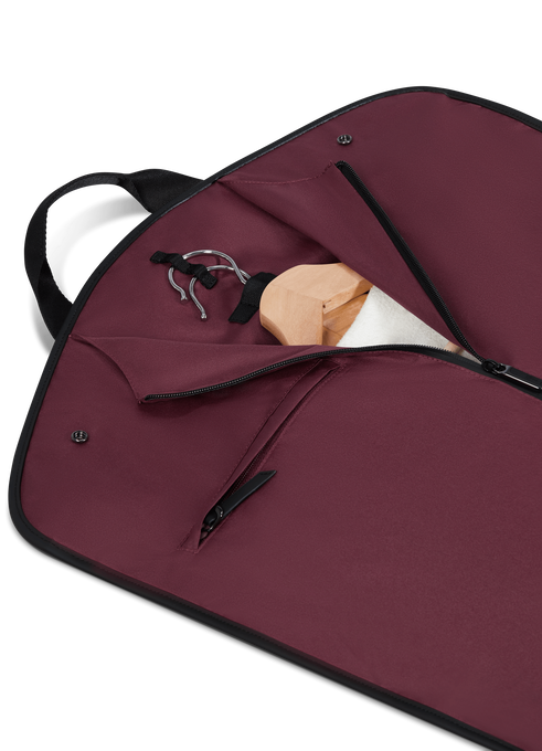 Lipault Lost In Berlin Garment Bag  Czarny