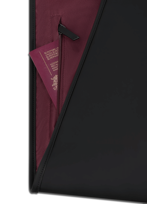 Lipault Lost In Berlin Garment Bag  Czarny