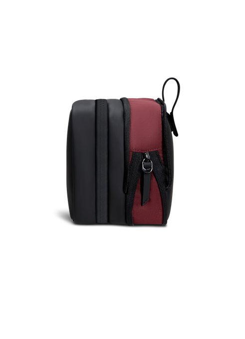 Lipault Lost In Berlin Split Toiletry Bag  Czarny Lipault Lost In Berlin Split Toiletry Bag  Czarny