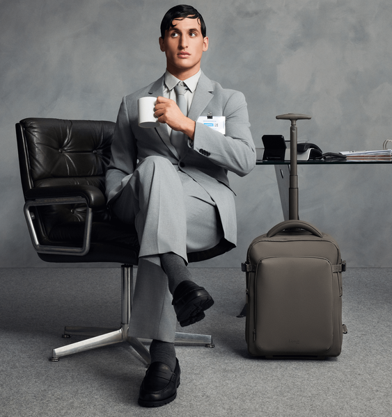 Lost In Berlin Plecak Pro na kołach 16" Lost In Berlin Plecak Pro na kołach 16"