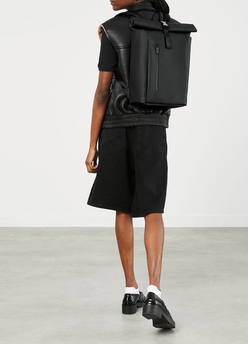 Lipault Lost In Berlin Rolltop Backpack 2.0  Czarny Lipault Lost In Berlin Rolltop Backpack 2.0  Czarny